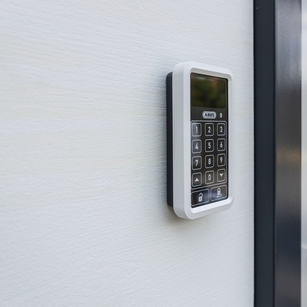 ABUS One Tastatur außen neben der Haustür